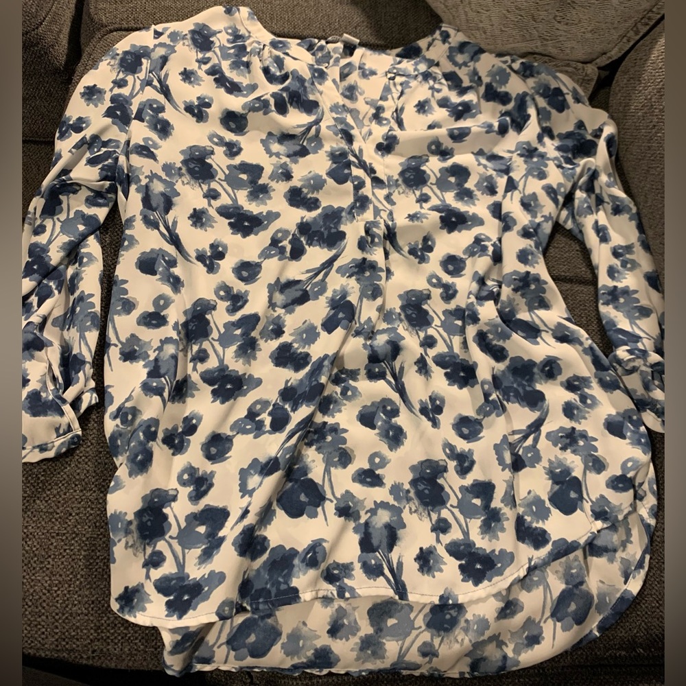 Blue and White Floral Kenar Top
